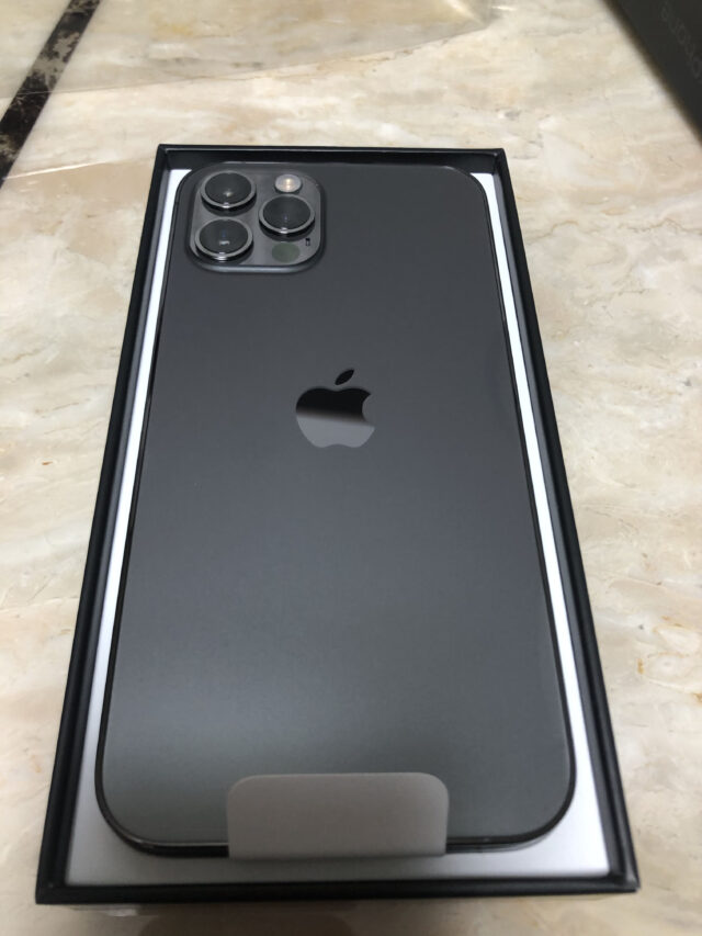 iPhone 12 Pro(128GB)ブラック